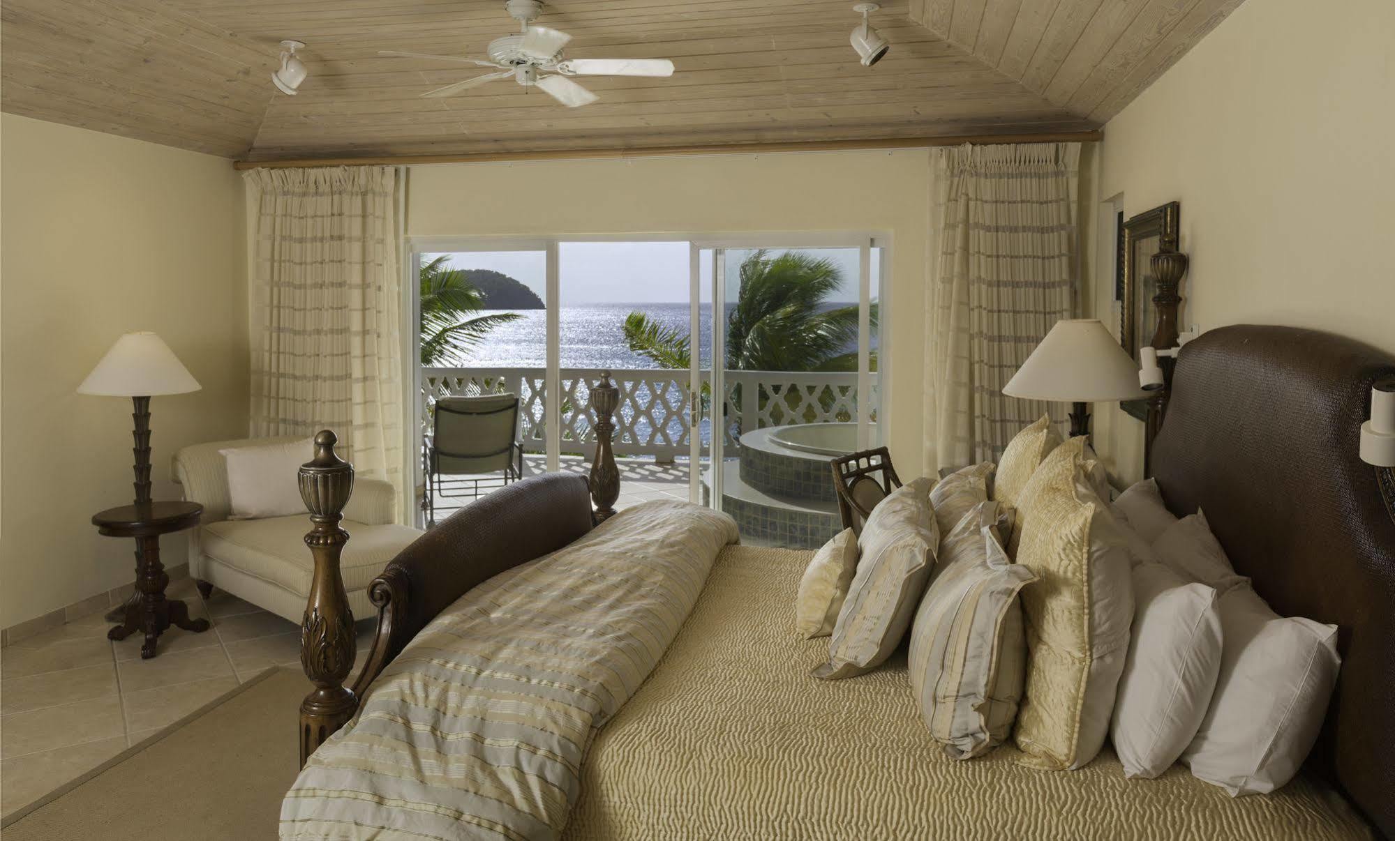 Hotel Curtain Bluff Old Road Esterno foto