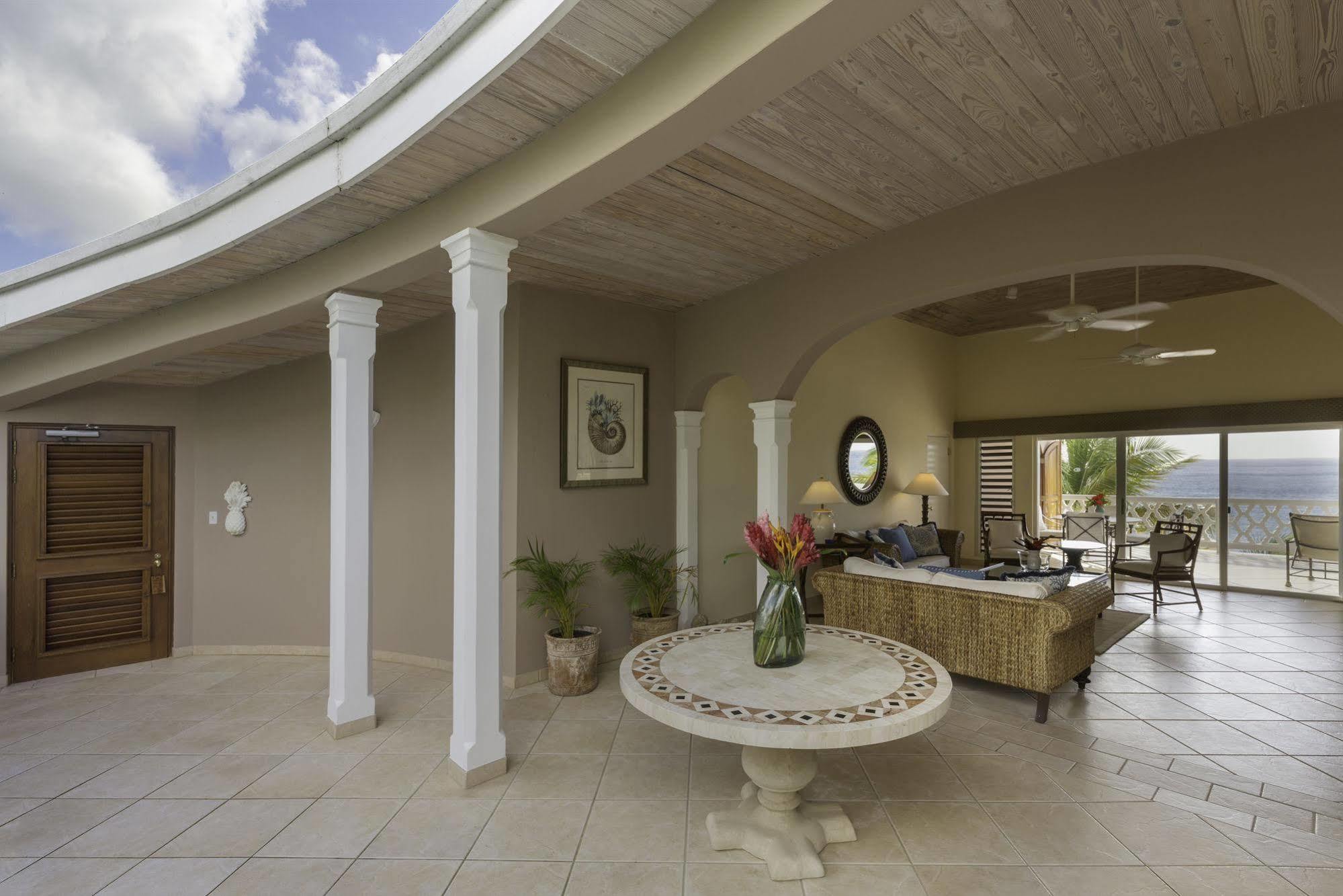 Hotel Curtain Bluff Old Road Esterno foto