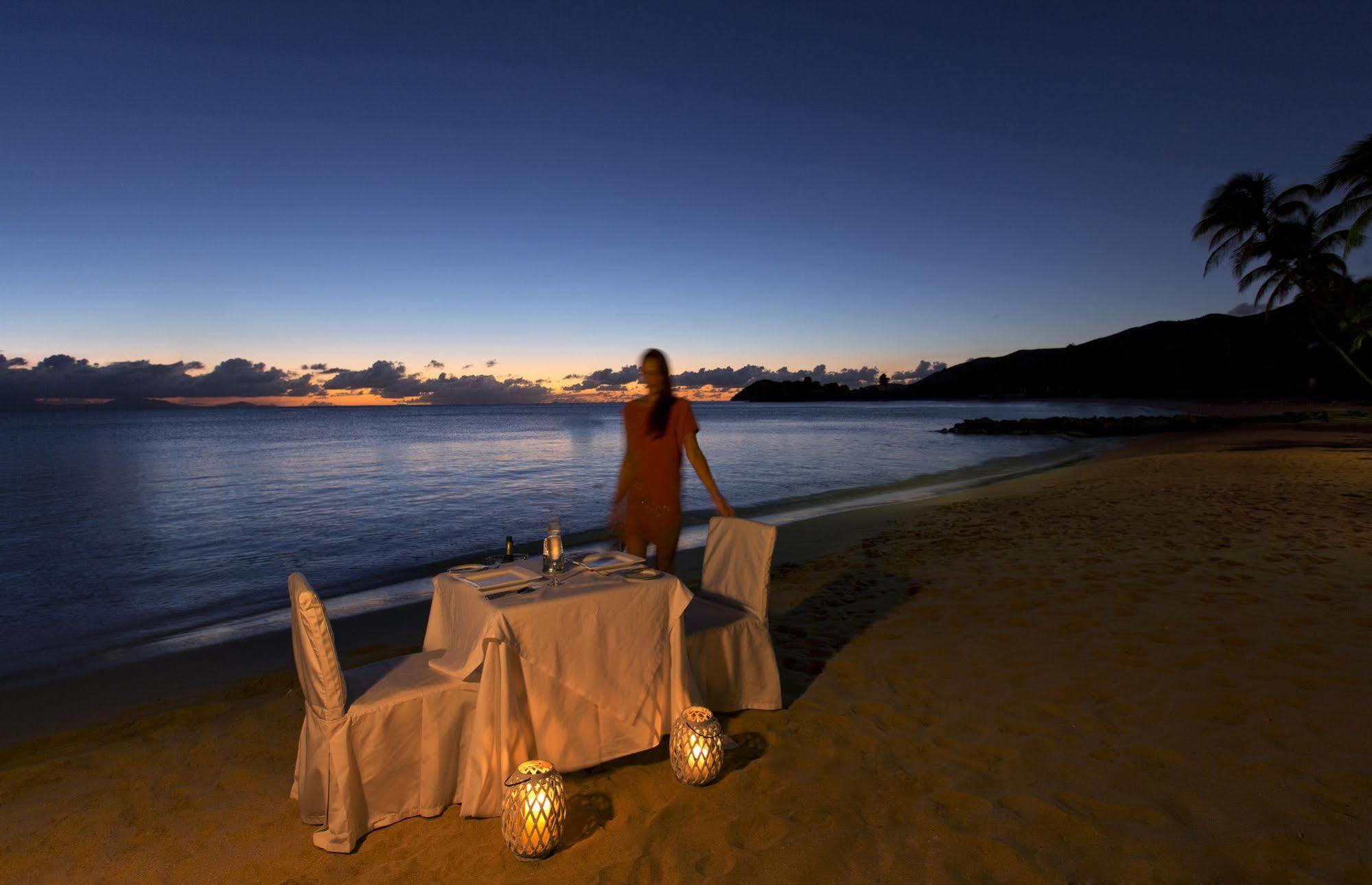 Hotel Curtain Bluff Old Road Esterno foto